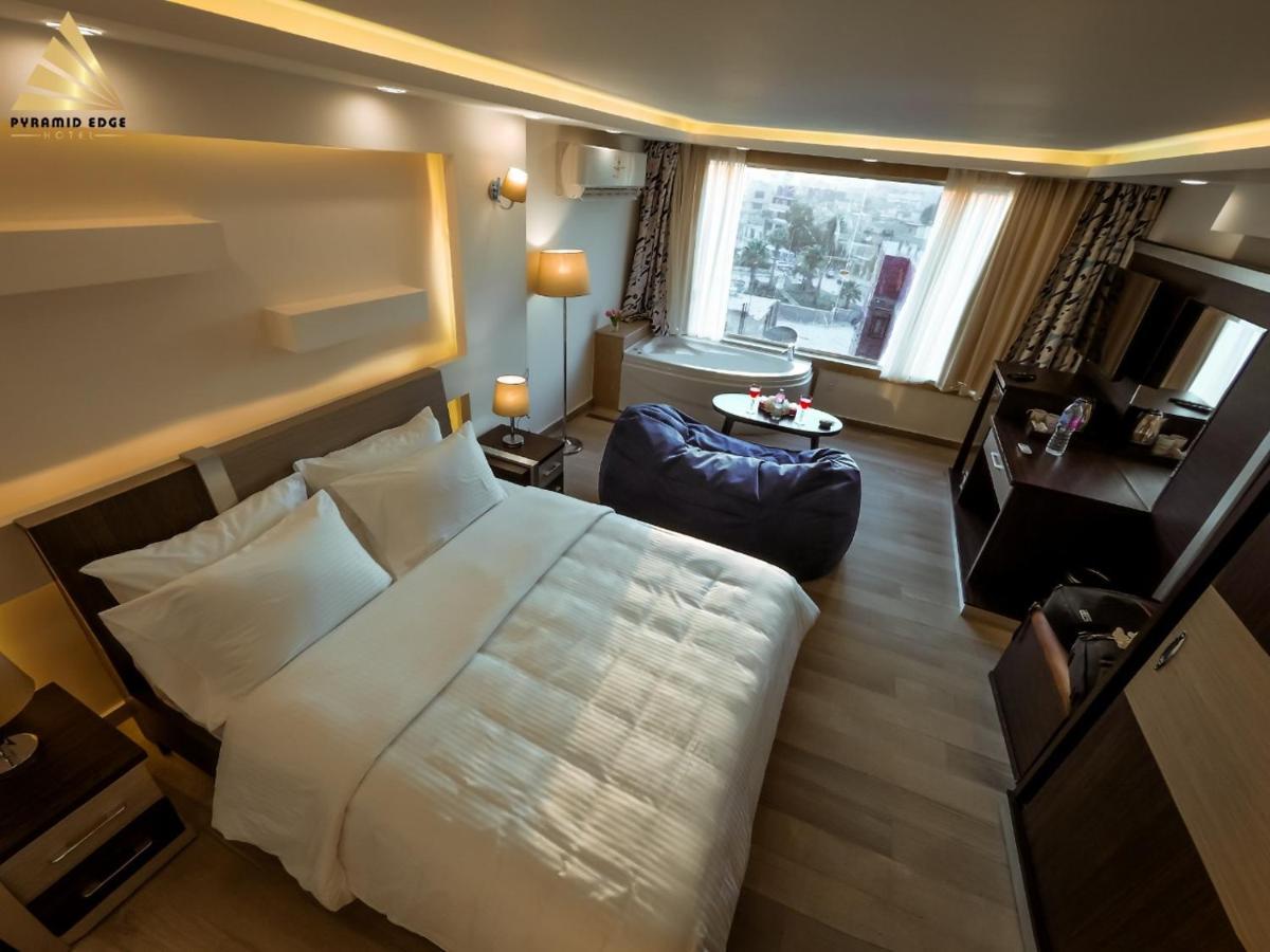 Pyramid Edge Hotel & Exclusive Pyramids View Rooftop Kafrat al Jabal Exterior photo